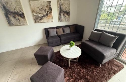 Miraflores Casa | 135A1 Suite en el Edificio de BolonCity Urdesa
