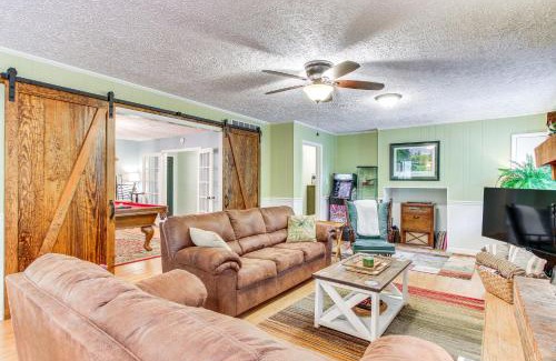 Batesburg Casa | 136 Private Acres Lakefront Aiken County Home!