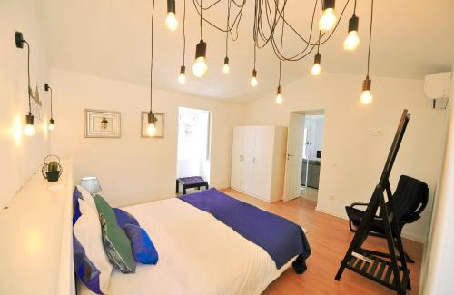 Mafamude Casa | 137 Private family home -8 min from historic center