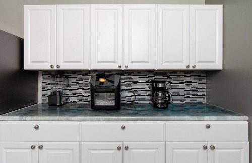 Gary Casa | 13mins from Beach/jet tubs/projector screen/fire place/game rm/exercise rm/