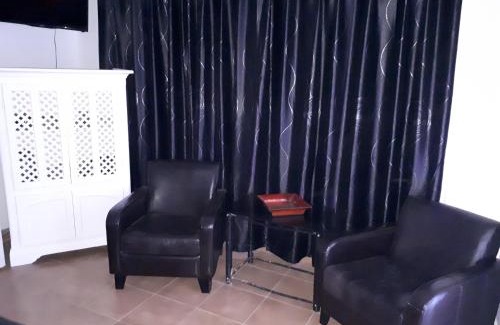 Ekurhuleni Casa | 13th Avenue Guesthouse Benoni