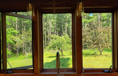 Acra Cabina | 14 Acre Retreat in the Catskill Mountains