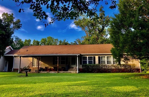 Wadmalaw Island Casa | 14-Acre Scenic Home in Low County of Wadmalaw Island w/ Private Par 3 Golf Hole