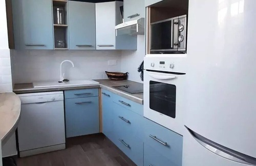 Ploneour-Lanvern Apartamento | 14 bis RDC de Maison Avec Terrasse Privative, Jardin et Salle Commun