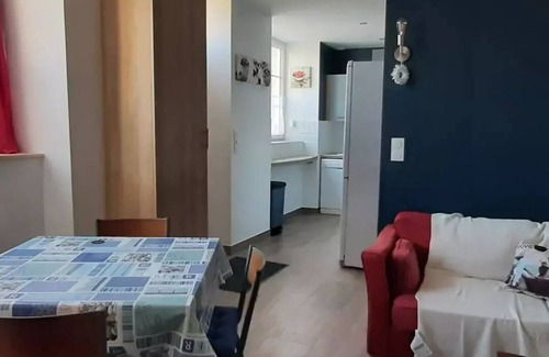 Ploneour-Lanvern Apartamento | 14 bis RDC de Maison Avec Terrasse Privative, Jardin et Salle Commun