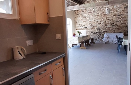Ploneour-Lanvern Apartamento | 14 bis RDC de Maison Avec Terrasse Privative, Jardin et Salle Commun