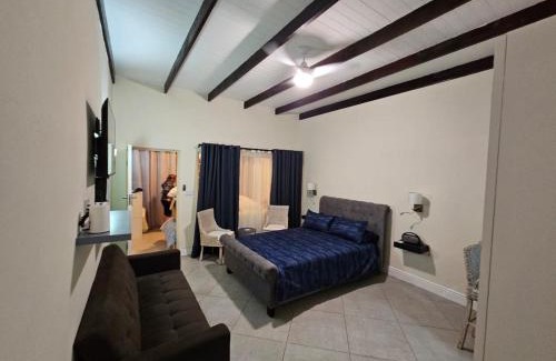 St. Lucia Apartamento | 14 Manzini Chalets -Flamingo Cove
