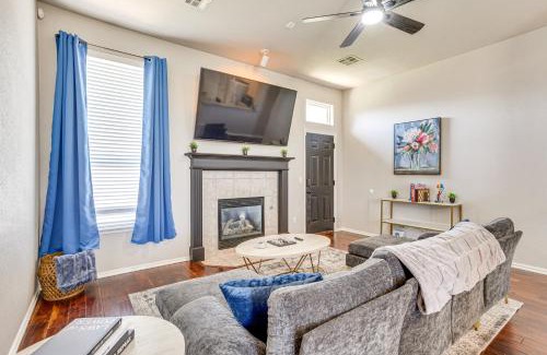 Edmond Casa | 14 Mi to Dtwn OKC Edmond Gem with Fenced Yard!