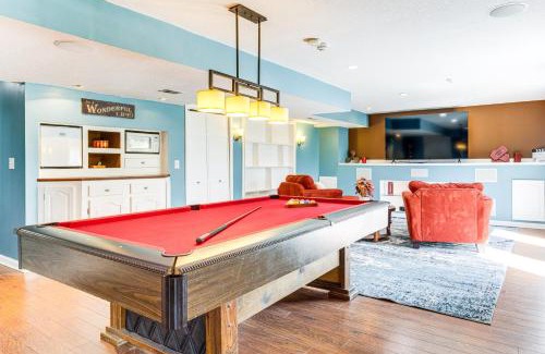 Liberty Casa | 14 Mi to Kansas City Group Getaway in Liberty!