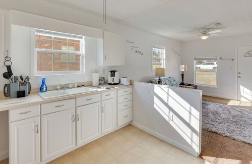 Prattville Apartamento | 14 Mi to Montgomery: Quaint Couple's Apartment