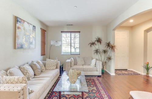 Fallbrook Casa | 14 Mi to Old Town Temecula Luxe Fallbrook Home!