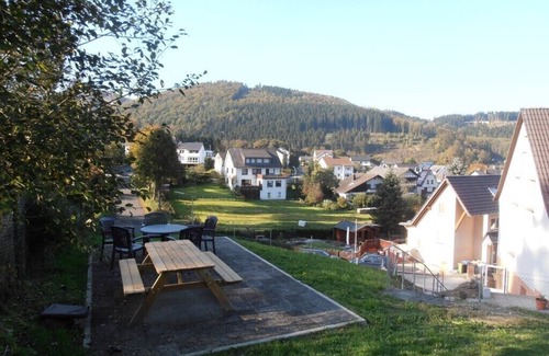Hoppecke Casa | 14 Personas Ferienhaus con bar, sauna y Poolbiljart.