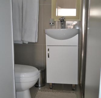 Woodmead Casa | 14 Woodmead Suites