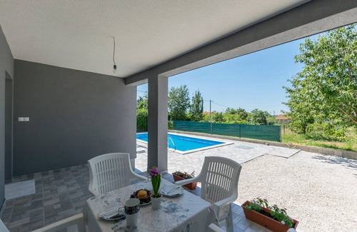Zemunik Donji Casa | 140 m² Casa ∙ 3 habitaciones ∙ 8 personas