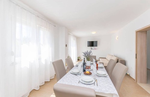 Zemunik Donji Casa | 140 m² Casa ∙ 3 habitaciones ∙ 8 personas