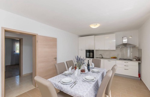 Zemunik Donji Casa | 140 m² Casa ∙ 3 habitaciones ∙ 8 personas