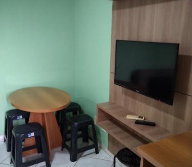 J Jeriquara Apartamento | 1403 AP 2 Quartos , banheira de hidro privativa, bebidas liberadas nas piscinas , internet no ap, proximo ao shopping singapura