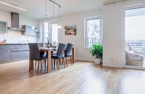 Flingern Nord Apartamento | Apartamento de lujo, 140 m2, aparcamiento subterráneo privado gratuito.