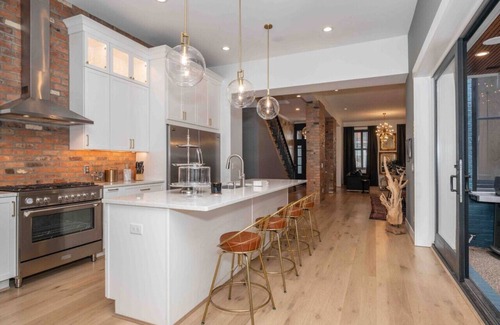 Over-the-Rhine Casa | 1411 Elm St · Besuden House OTR