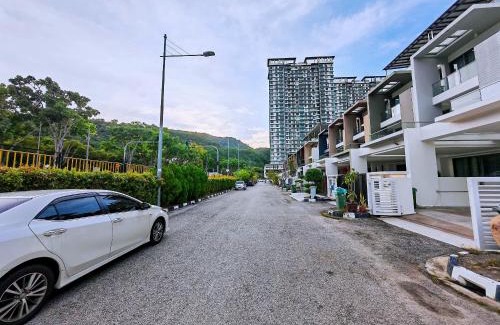 Gelugor Casa | 142 spacious 3storey 6BR 6bath for big family wedding birthday easy parking