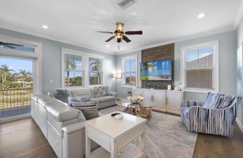 South Island Casa | 143 Catch and Relax- 5BR Home with Pool & Spa! home