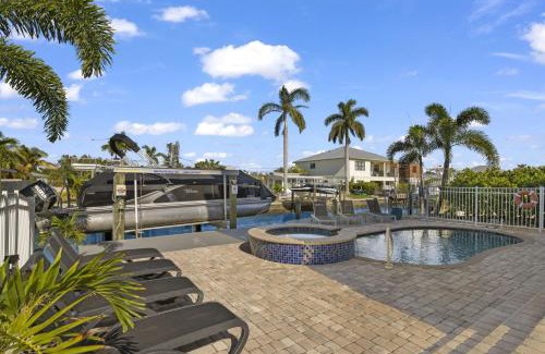 South Island Casa | 143 Catch and Relax- 5BR Home with Pool & Spa! home