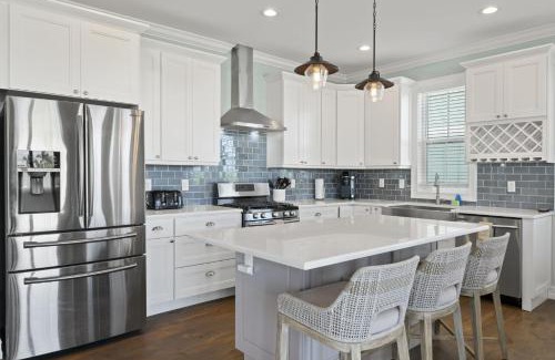 South Island Casa | 143 Catch and Relax- 5BR Home with Pool & Spa! home