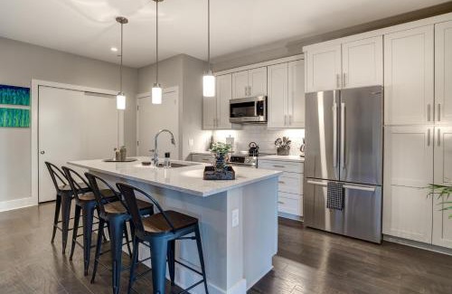 Downtown Asheville Casa | 145 Biltmore Ave 541B0C