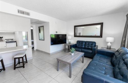 South Scottsdale Apartamento | 145 Fully Furnished 1BR Suite-Pet Friendly