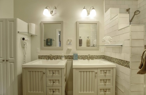 Oceano Cabaña | 1460 Strand Way 2 Bedroom Home by Redawning