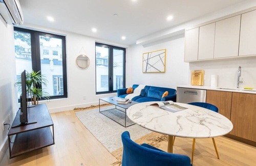 Greenpoint Apartamento | 149BK-202 New Condo 1BR in Prime Greenpoint