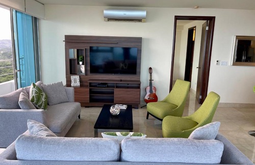 Playa Bonita Village Apartamento | 14F Luxury Resort Lifestyle Ocean Views