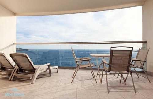 San Carlos Apartamento | 14th Floor Ocean View Playa Blanca Condo