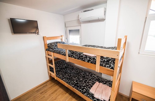 Jesenice Casa | 15 m² Casa ∙ 1 habitación ∙ 4 huéspedes