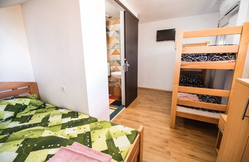 Jesenice Casa | 15 m² Casa ∙ 1 habitación ∙ 4 huéspedes
