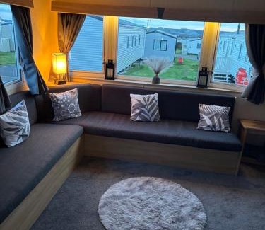 Muston Complejo | 15 Maple Rise