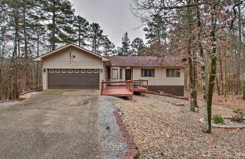 Hot Springs Village Casa | 15 Mi to Hot Springs Natl Park Home with Fire Pit!