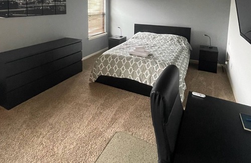 Harwood Lane Casa | 15 min from Charlotte Airport, Private Master Bedroom - shared common area