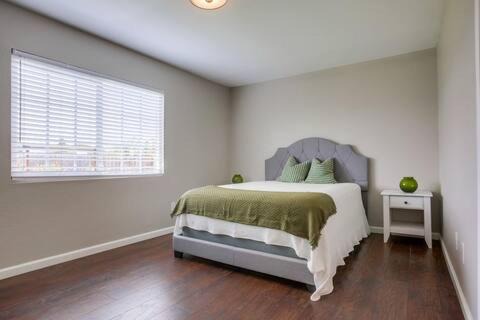 Mira Mesa Casa | 15 Min from Torrey Pines State Beach and Golf