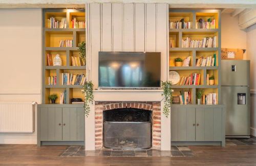 Sainghin-en-Melantois Casa | 15 Min to Lille - Beautiful 14p House, 5 Bedrooms