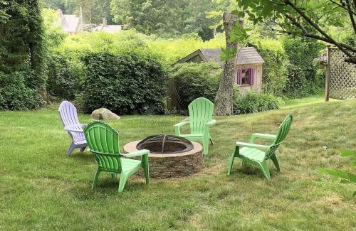 East Orleans Casa | 15 min Walk to Nauset Beach