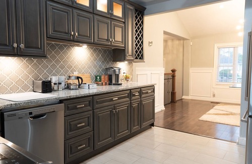 Aston Casa | 15 Mins From PHL International Airport - Modern Rancher Style Home in Chester PA