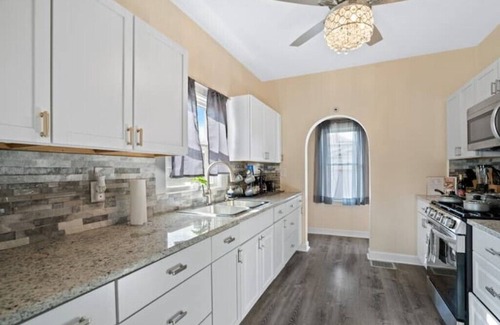 Gary Casa | 15 mins to beach/Renew+Relax/Clean/ Nat’l Park!/Theater/Game Room/Pet Friendly