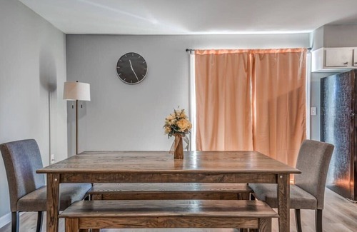 Frayser Casa | 15 Mins to Downtown & Zoo! Hawkins Mill Hideaway