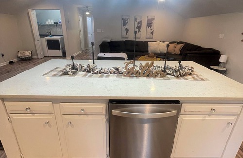 Pine Forest Apartamento | 15 mins to Fort Bragg, 9 mins to Cape Fear Valley north. Perfect apartment