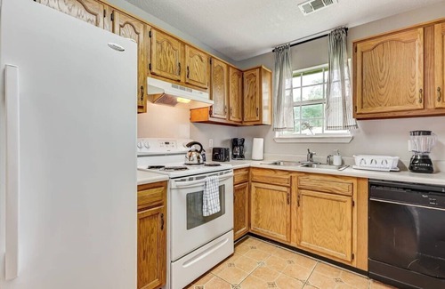 Savannah Casa | 15 Mins to Hospital&Downtown! Brandlewood Bungalow