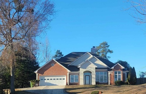 Fortson Casa | 15 Minutes from anywhere you want to go in Columbus! A home away from home.