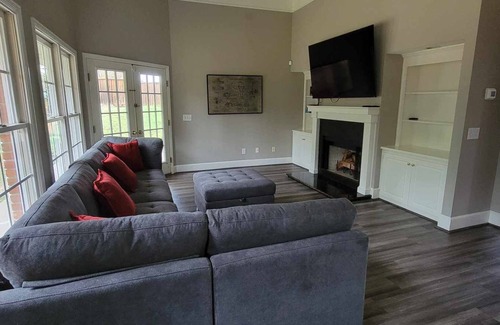 Fortson Casa | 15 Minutes from anywhere you want to go in Columbus! A home away from home.