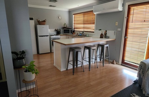 Daruka Apartamento | 15 minutes from CBD. Guest numbers flexible for travelling sporting families.