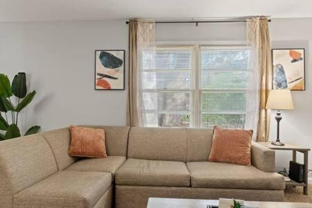 Montgomery Casa | 15 Minutes from Downtown Welcome to Woodbridge